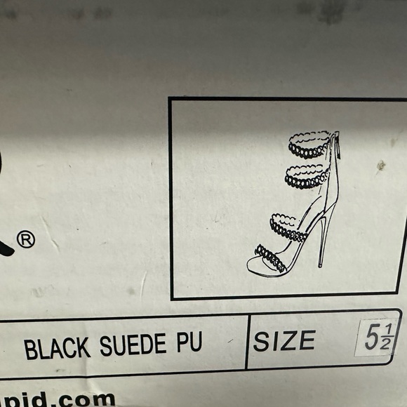 High heels - Picture 2 of 3